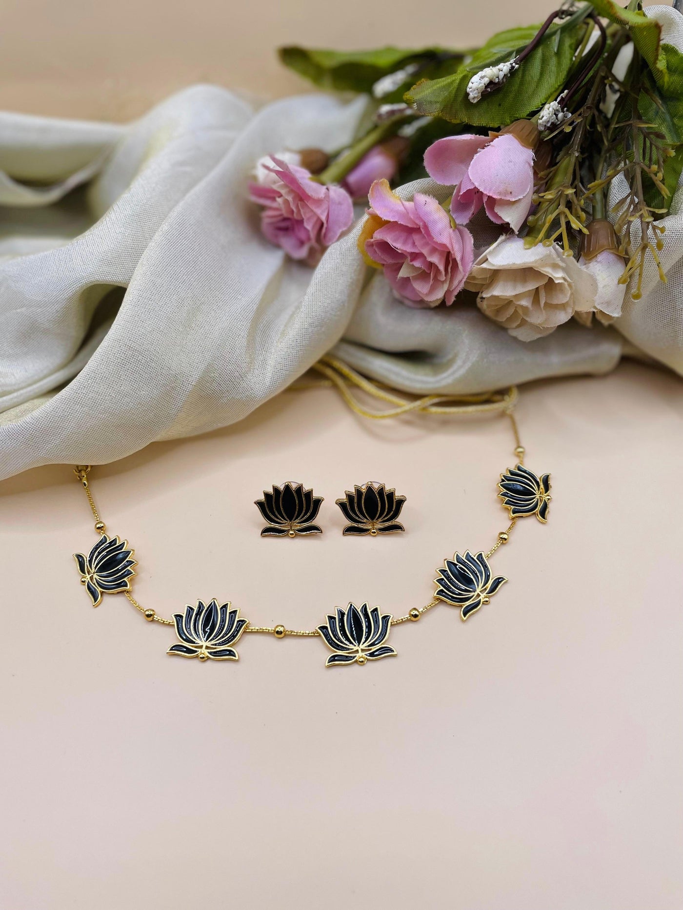 Black Lotus Necklace-L001