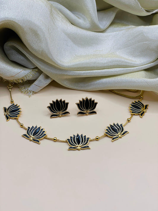 Black Lotus Necklace-L001