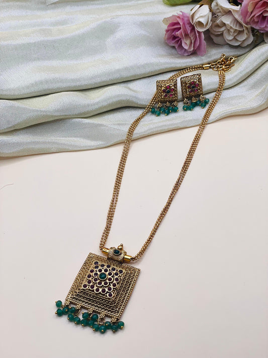 Antique Square Pendant Set-N027