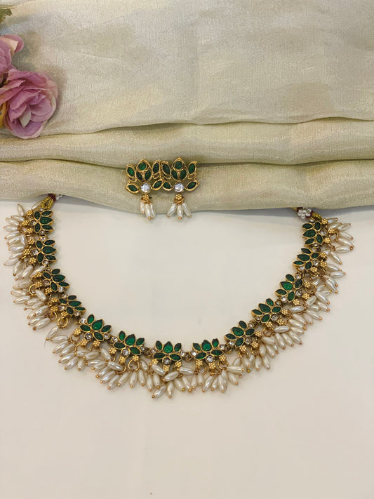 Emerald Lotus Pearl Necklace Set